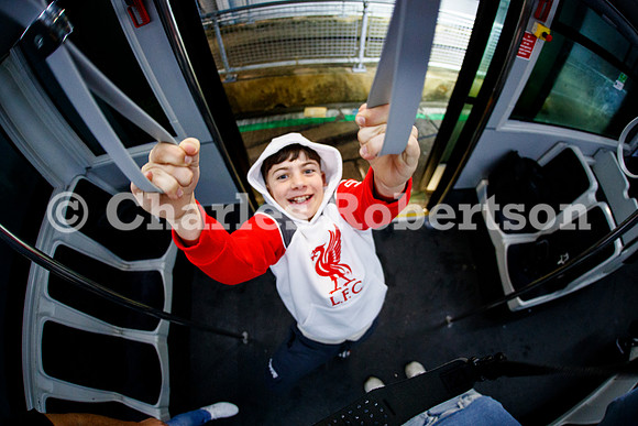 20251113_0037_crobertson