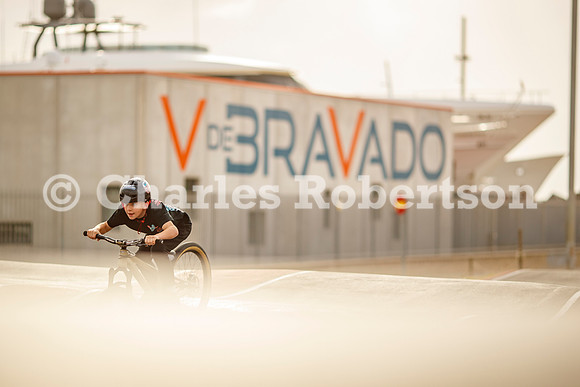 20251113_0141_crobertson