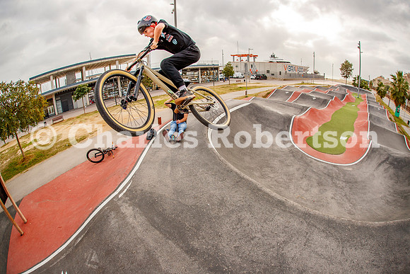 20251113_0176_crobertson