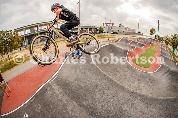 20251113_0177_crobertson