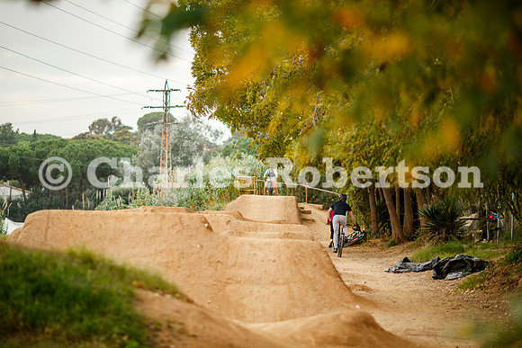 20251113_0238_crobertson