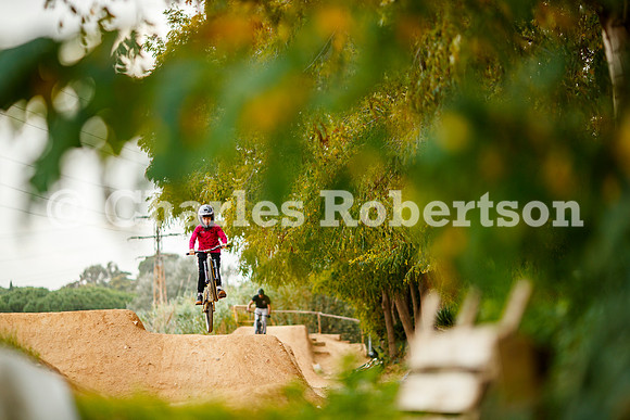 20251113_0253_crobertson