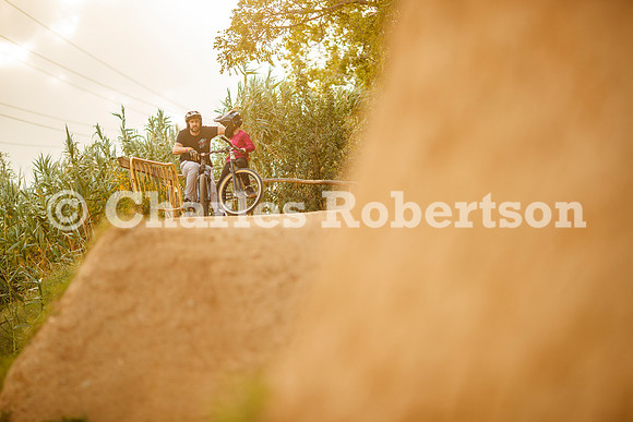 20251113_0275_crobertson