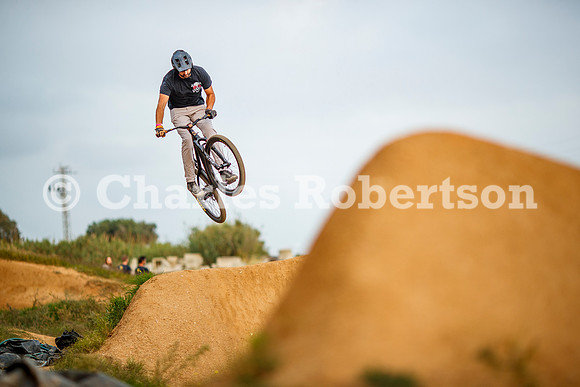 20251113_0328_crobertson