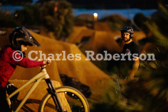 20251113_0350_crobertson