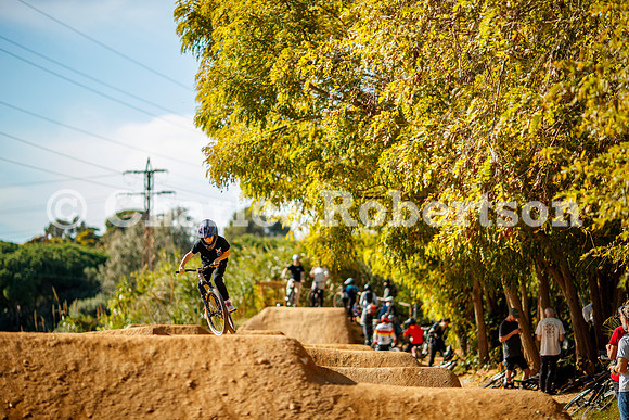 20251115_0086_crobertson