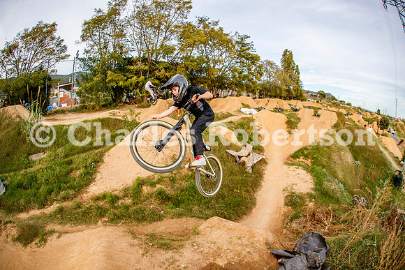 20251115_0147_crobertson