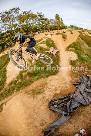 20251115_0154_crobertson