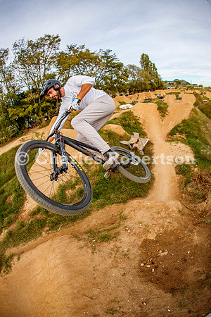 20251115_0160_crobertson