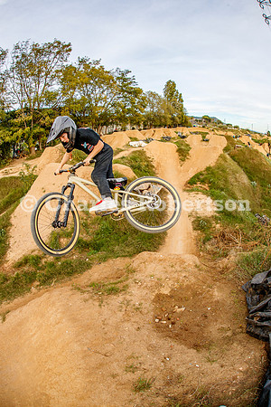 20251115_0168_crobertson
