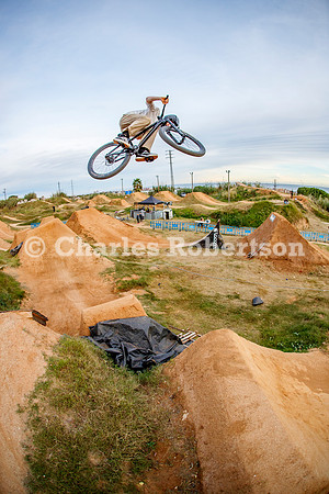20251115_0276_crobertson