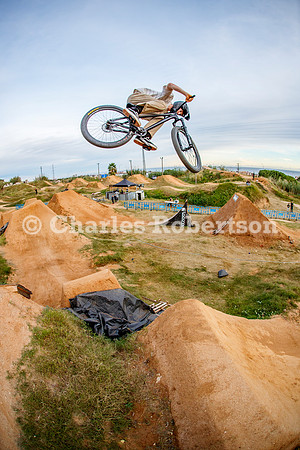 20251115_0279_crobertson