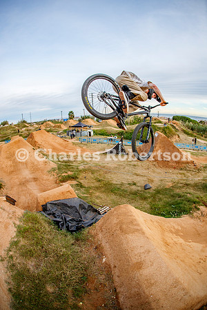 20251115_0282_crobertson