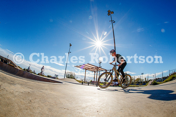20251116_0102_crobertson