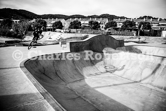 20251116_0202_crobertson