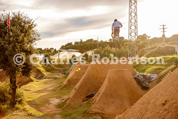 20251116_0214_crobertson