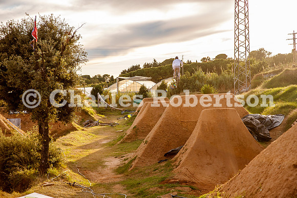 20251116_0215_crobertson
