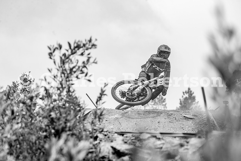 20260411_1016_crobertson