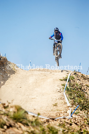 20260418_0405_crobertson
