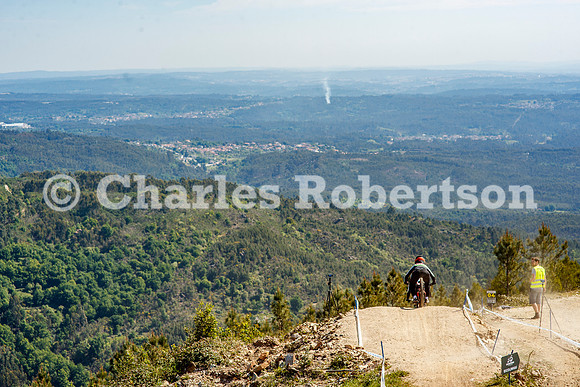 20260418_0525_crobertson