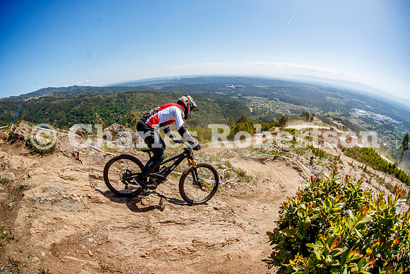 20260418_0569_crobertson