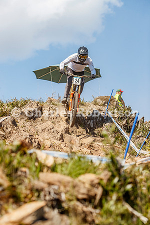 20260418_0594_crobertson