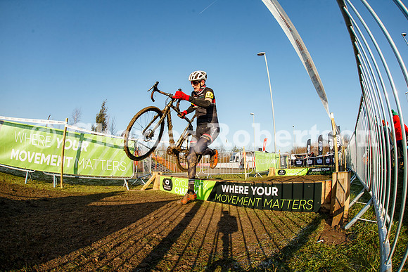 20250111_1733_crobertson
