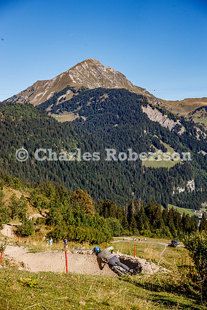 20260904_0426_crobertson