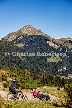 20260904_0444_crobertson