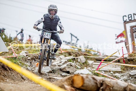 20260911_0108_crobertson