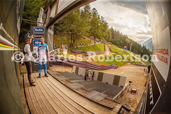 20250619_0579_crobertson