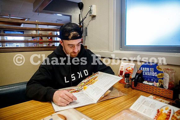 20231121_0005_crobertson