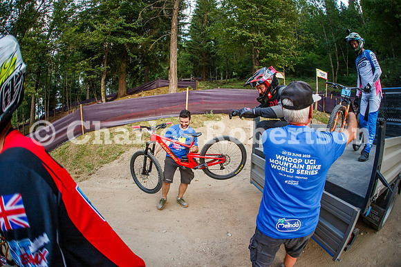 20250619_0639_crobertson